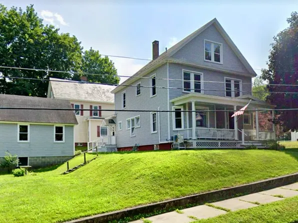 8 Williams Terrace, Rockingham, VT 05101-1439