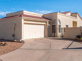 572 Eastlake Dr SE, Rio Rancho, NM 87124