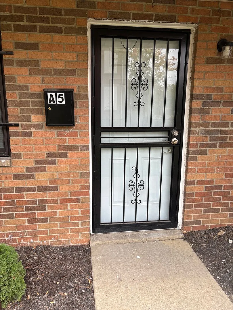NCH - 879 E Mound St — Photo 2