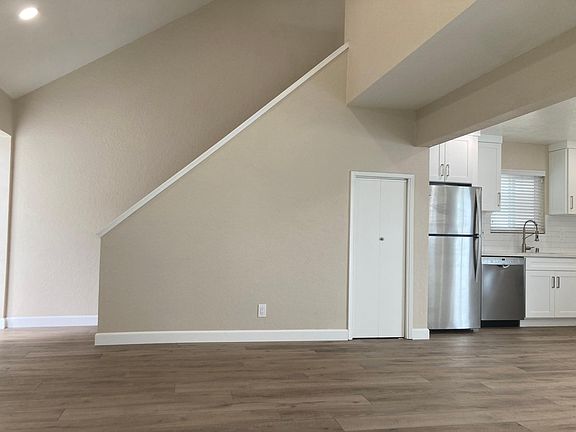 Vaulted ceilings in the living room.