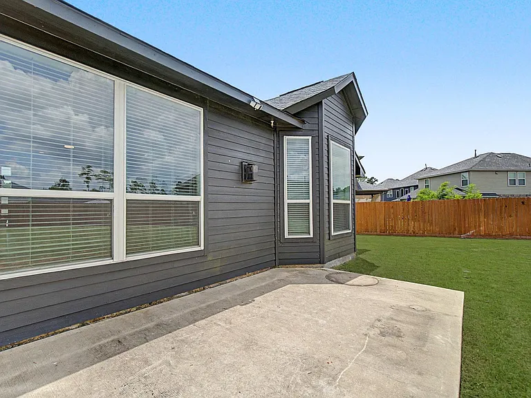 15404 Bicknells Thrush Ct — Photo 28