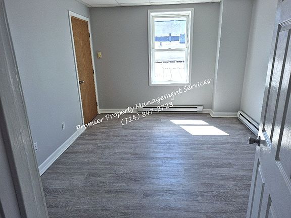3rd image of 542 Midland Ave #B