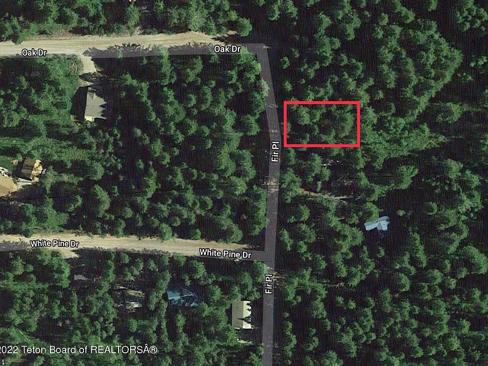 2nd image of 90 Fir Pl