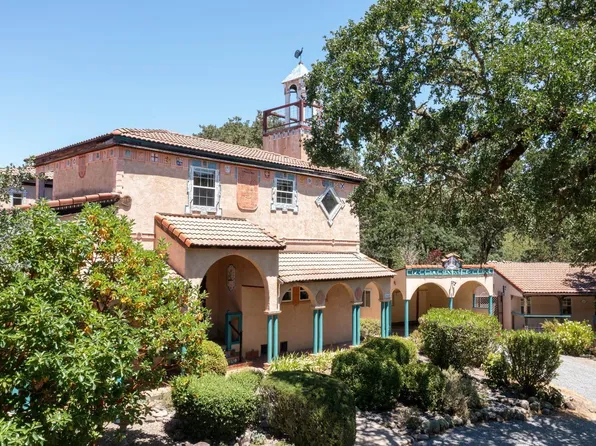 2645 Leslie Road, Santa Rosa, CA 95404