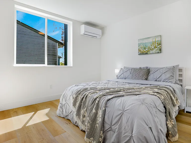 10533 Stone Ave N #C — Photo 6