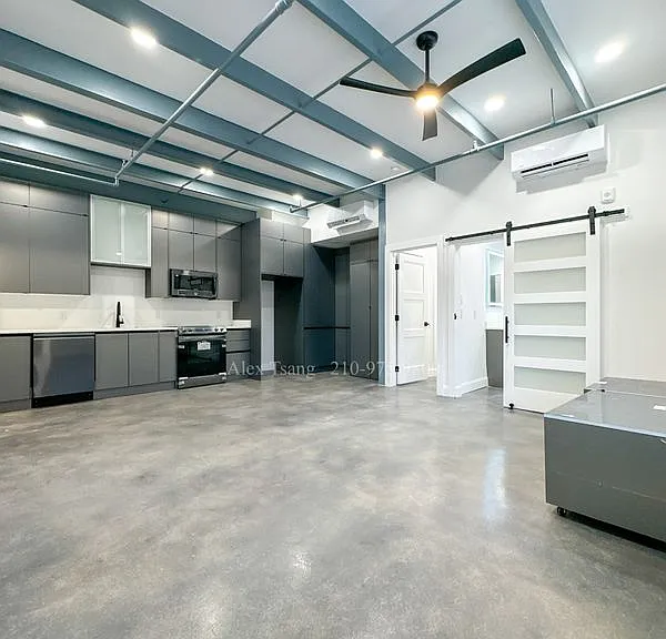630 Montana St #202 — Photo 1