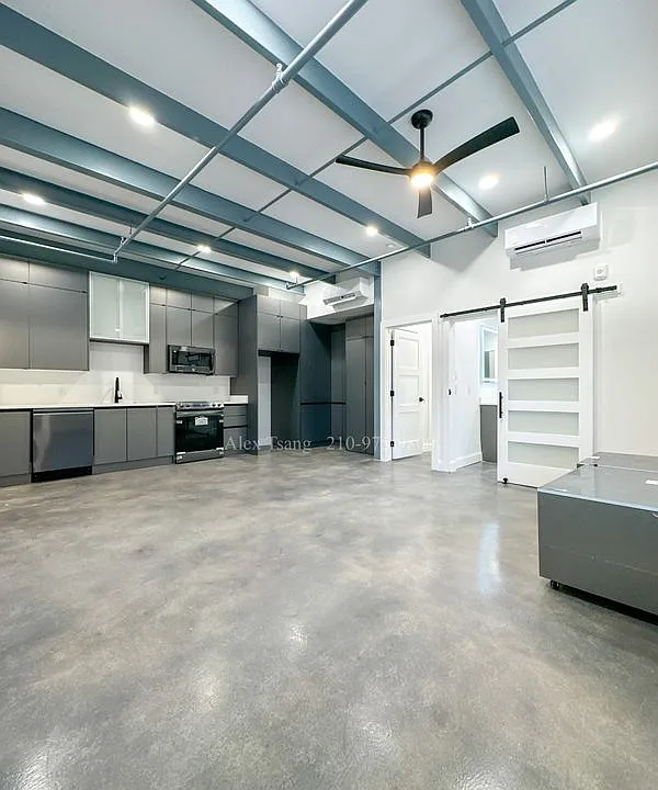 630 Montana St #202
