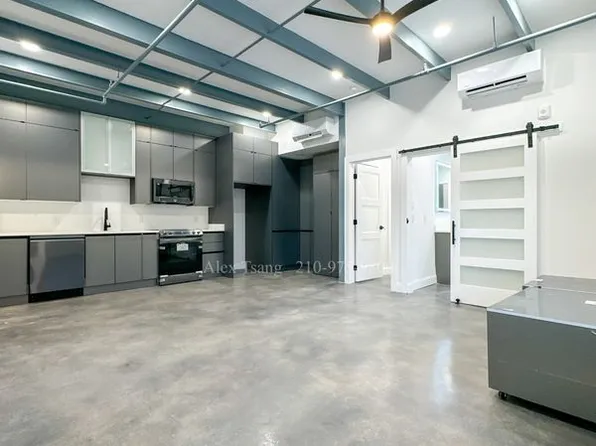 630 Montana St, San Antonio, TX