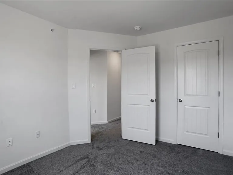 12435-12441 Jackson Ave — Photo 26