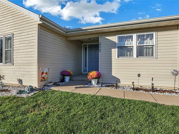 4th image of 4085 Pinecrest Dr