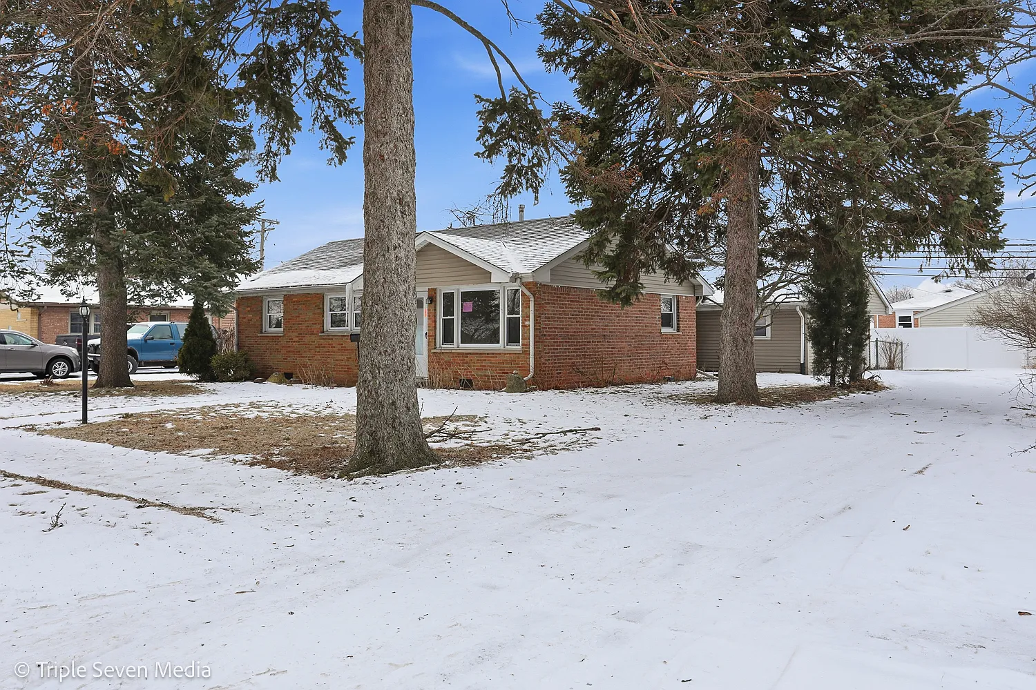 6135 Birmingham St photo 1