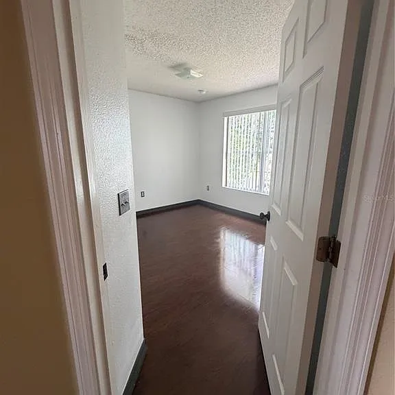 567 Hummingbird Ct — Photo 12