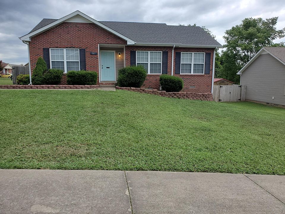 1st image of 983 Russet Dr