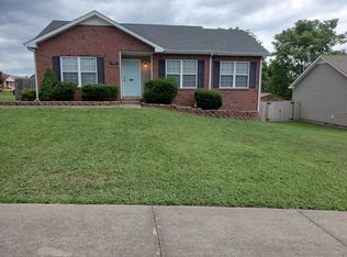 983 Russet Dr, Clarksville, TN 37040