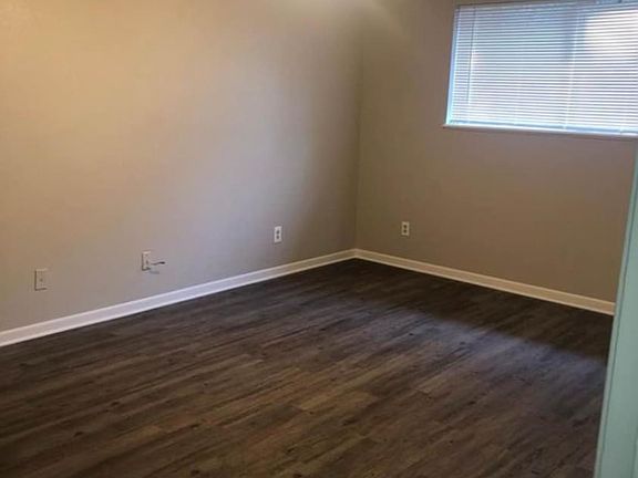 5th image of 406 W Old Us Highway 80 APT B