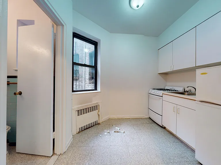 432 E 83rd St #5B — Photo 5