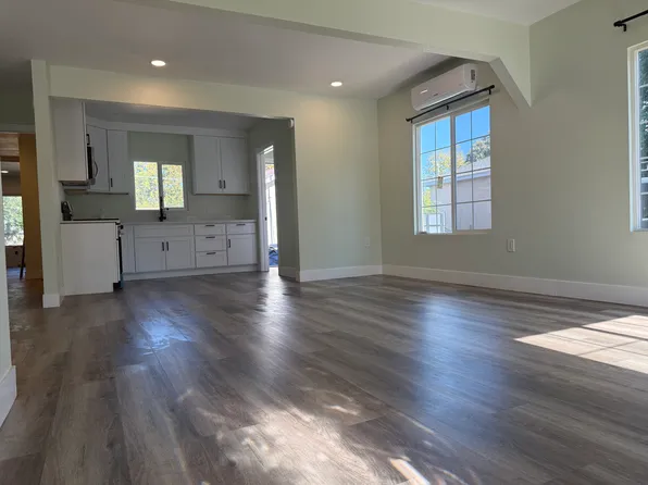 122 Pine St, Modesto, CA 95351