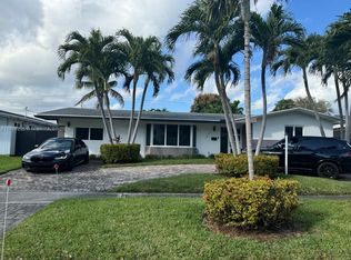 1871 NE 186th St, North Miami Beach, FL 33179