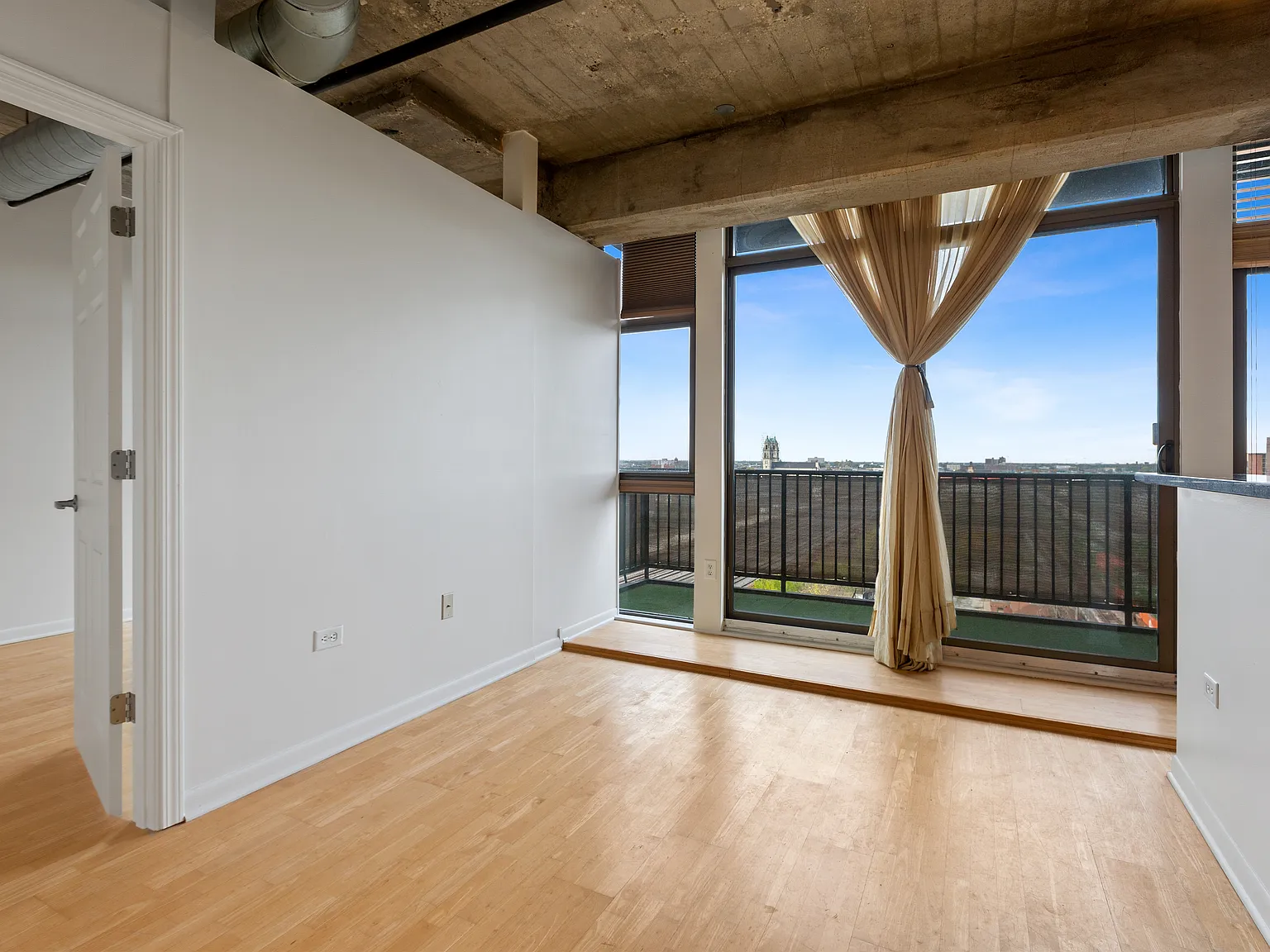 1 bed, $1,550 — Photo 3