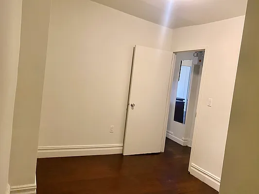 Rented by Compass | media 7