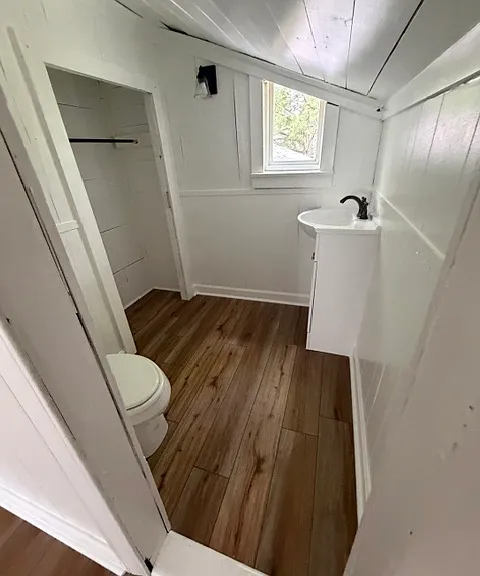 1812 Beverly Rd — Photo 5