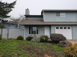 1376 Q St, Springfield, OR 97477