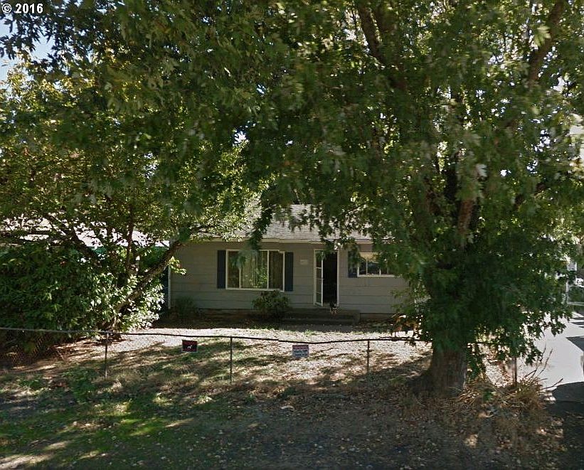 2nd image of 4020 SE 115th Ave