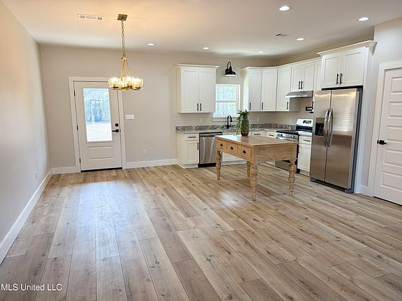 5th image of 41 Sones Chapel Rd