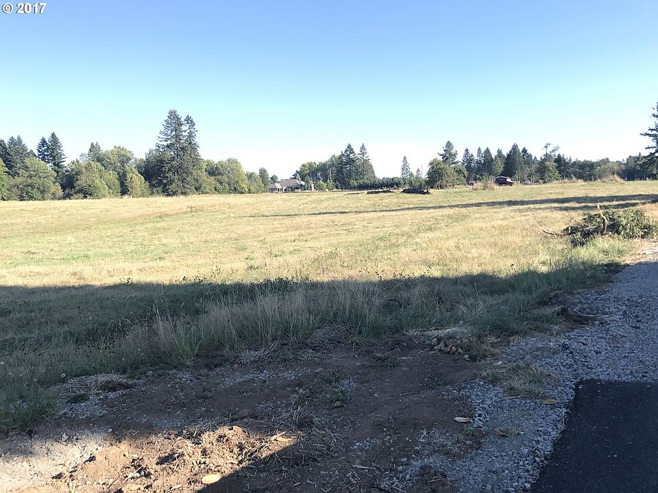 2nd image of 8517 NE 244th St