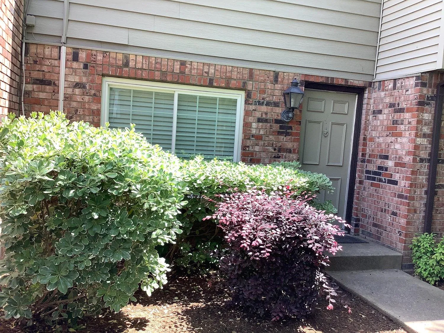 10915 Coloma Rd Unit 1 photo 1