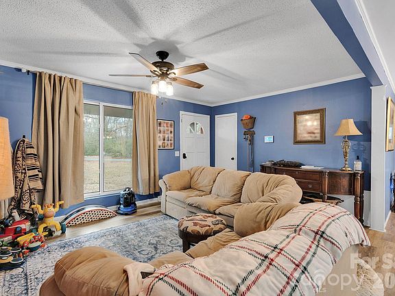 5th image of 17154 Frog Pond Rd