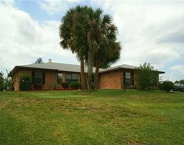 1st image of 2421 Sheffield Dr