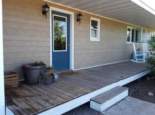 41868 Pike River Rd, Chassell, MI 49916