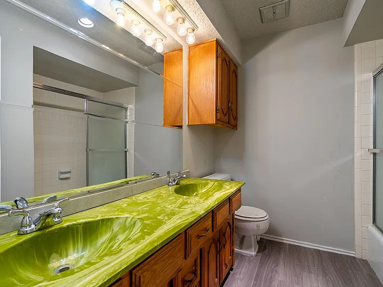 4212 Village Green Dr — Photo 19