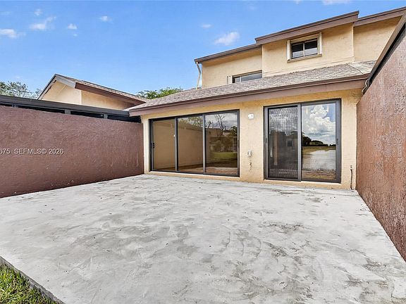 4th image of 9575 NW 38th Pl