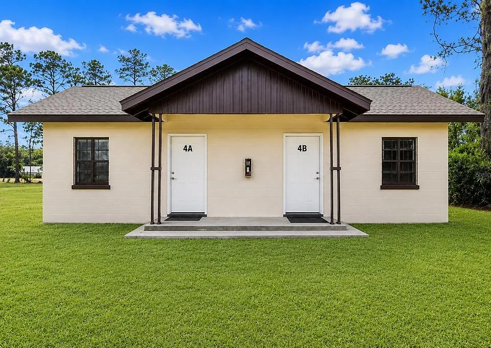 8010 SE US Highway 301 #4A