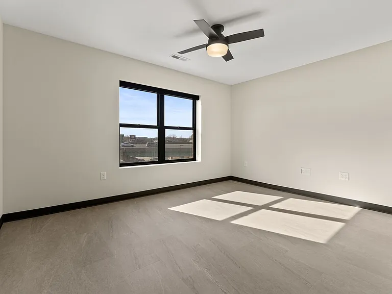 275 Lofts at Kingston Yard — Photo 73