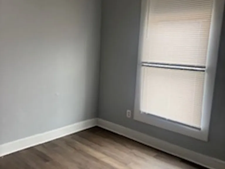 2406 W Muhammad Ali Blvd — Photo 4