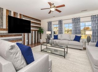 3147 York Place Dr, Walkertown, NC 27051