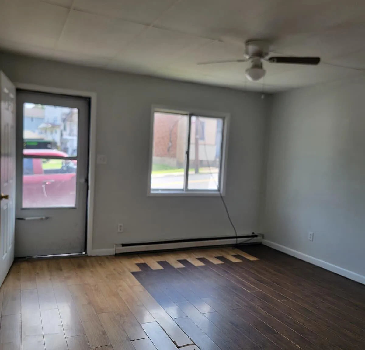 2 bed, 1.0 bath, 1168 sqft, $1,300 — Photo 3