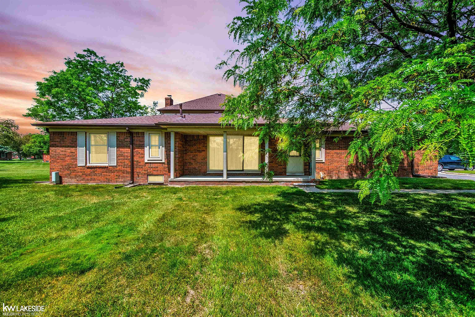 49322 Marquette Ct photo 1