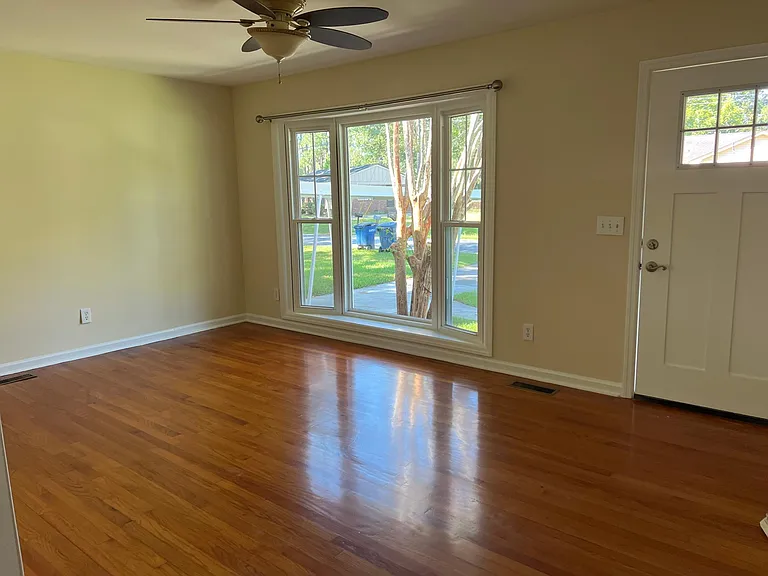 1809 Wedgefield Rd — Photo 11