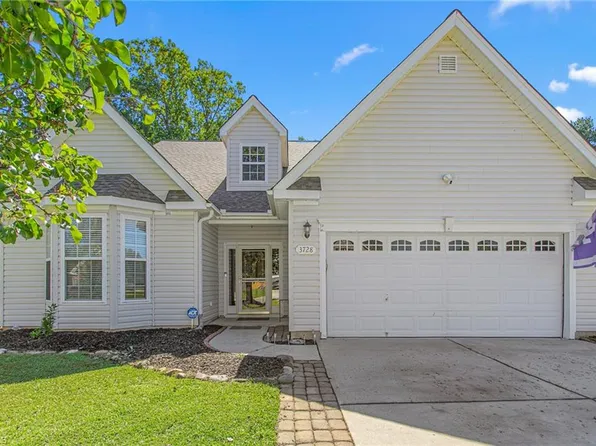 3728 Georgia Pond Ln, High Point, NC 27265