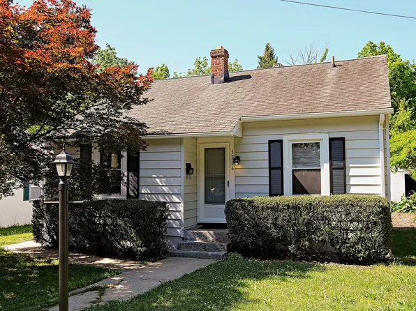 1306 Chesapeake St, Charlottesville, VA 22902
