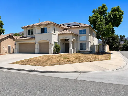 1281 Osprey St Photo 1
