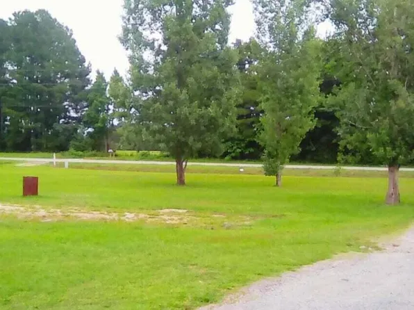 5641 Nc 43 N, Pinetops, NC 27864