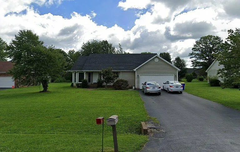 120 Sugar Mill Dr — Photo 1