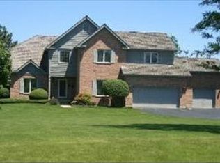 27581 N South Turf Hill Dr, Mundelein, IL 60060