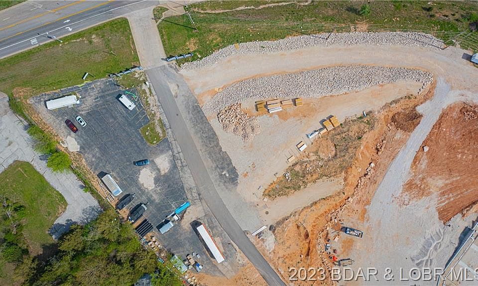 1st image of 4877 Osage Beach Pkwy