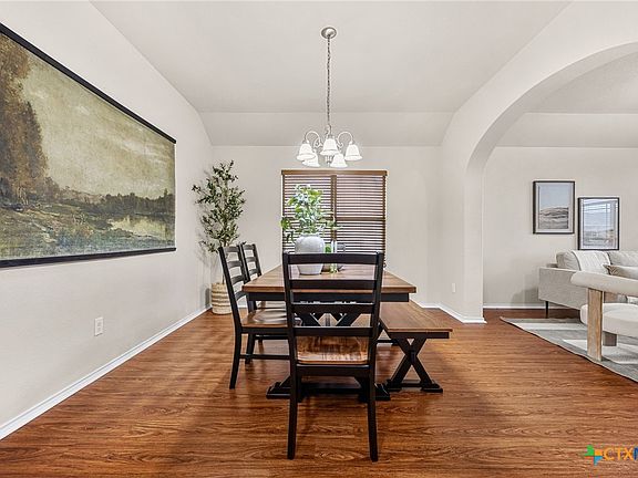 4th image of 9909 Diana Dr